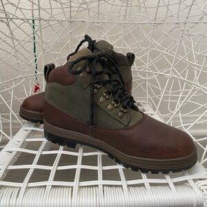 G.H. Bass Green Brown Lined Leather Vail Hiking Ankle Boots Gorpcore - Sz 9B